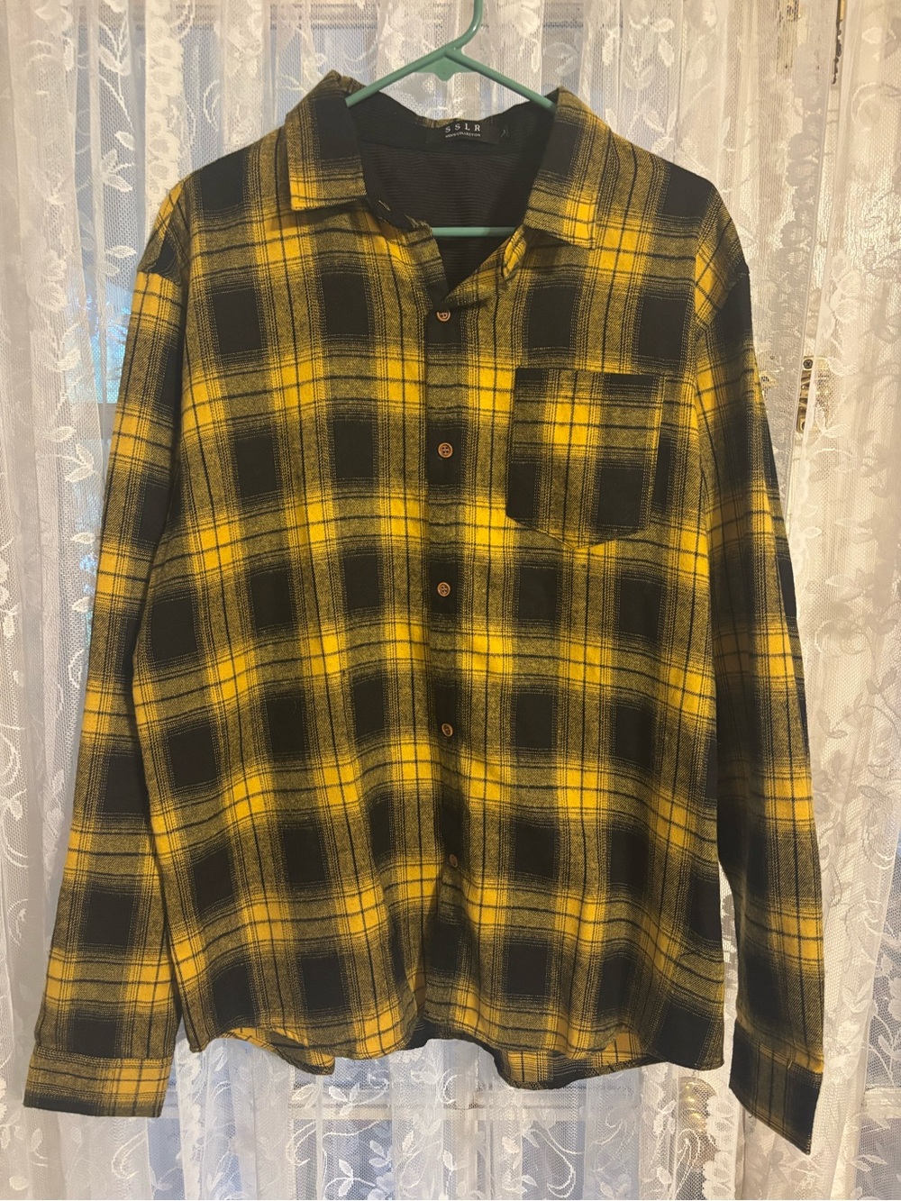 Men's Yellow & Black Plaid Casual Button-Down Shirt